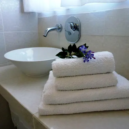 Hotel Bougainvillea Kamari (Santorini)