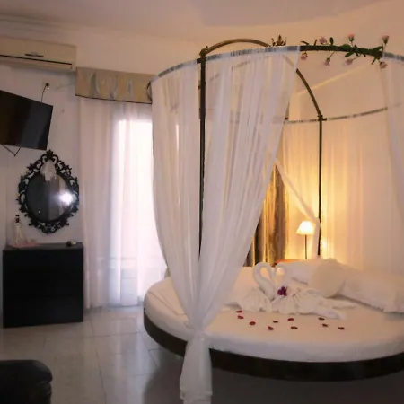 Bougainvillea 3* Kamari (Santorini)